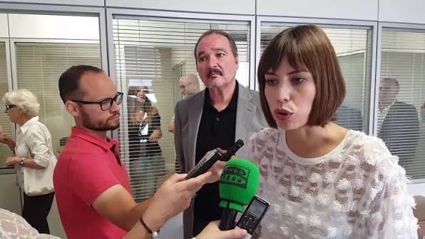 Diana Morant atiende a periodistas y realiza declaraciones sobre el auto del juez Juan Carlos Peinado en relación con el caso Begoña Gómez.
